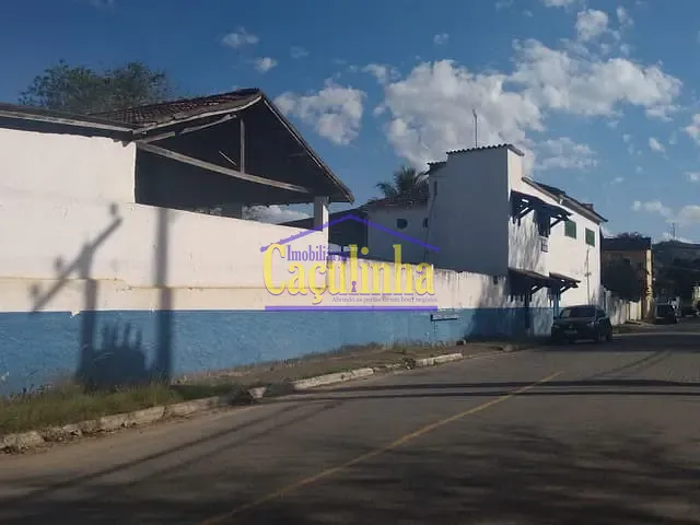 Galpão / Barracão com 1250m², para alugar, no bairro Arthur Catalddi em Barra do Piraí