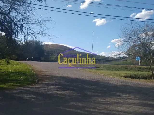 Galpão / Barracão com 1250m², para alugar, no bairro Arthur Catalddi em Barra do Piraí