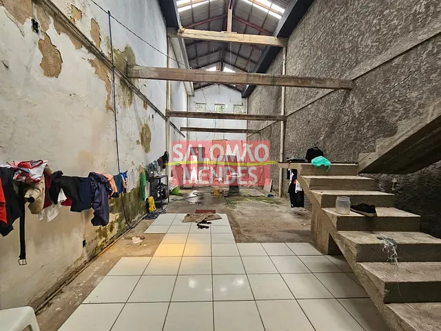Galpão / Barracão à venda, no bairro Campina em Belém