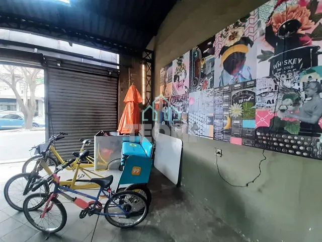 Galpão / Barracão com 340m², para alugar, no bairro Centro em Taubaté