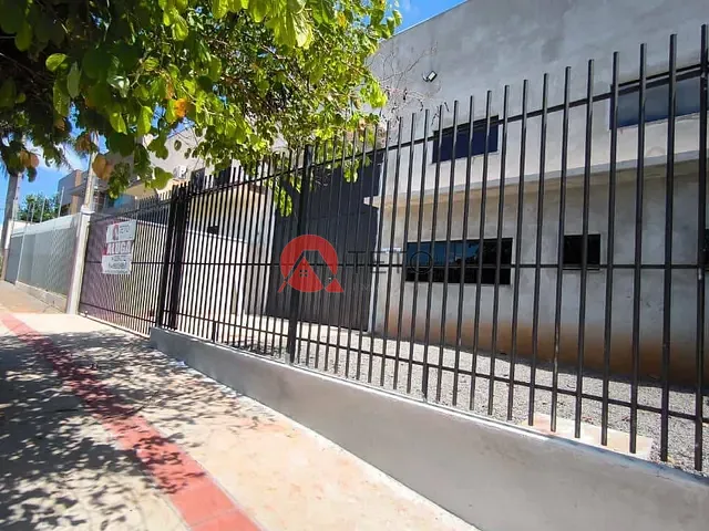 Galpão / Barracão para alugar, no bairro Jardim Andrade em Maringá