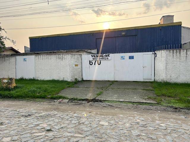 Galpão / Barracão com 1500m², à venda, no bairro Fragata em Pelotas