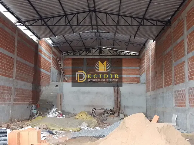 Galpão / Barracão com 300m², para alugar, no bairro Vila Regente Feijó em São Paulo