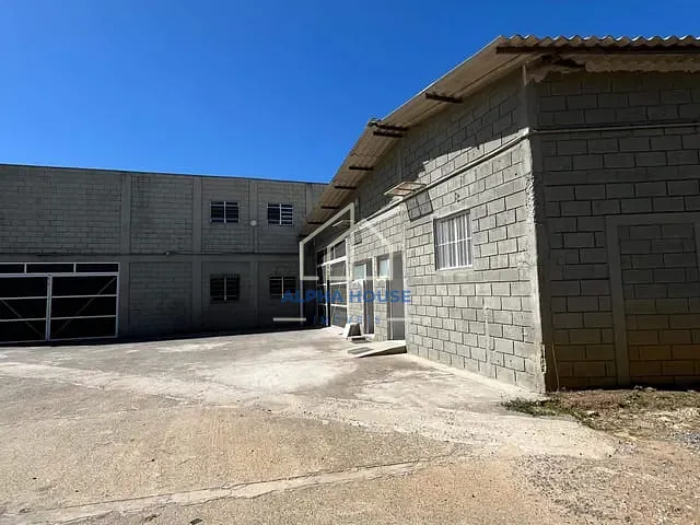 Galpão / Barracão com 1500m², à venda ou para alugar, no bairro Jardim Campo Alegre em Pindamonhangaba