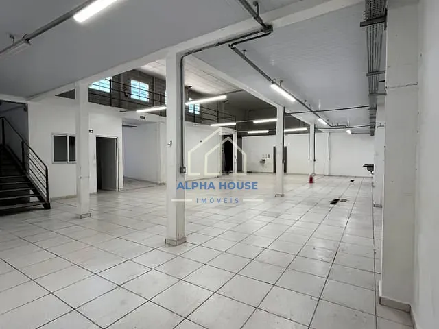 Galpão / Barracão com 1500m², à venda ou para alugar, no bairro Jardim Campo Alegre em Pindamonhangaba