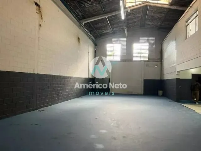 Galpão / Barracão com 1846m², para alugar, no bairro Vila Sacadura Cabral em Santo André