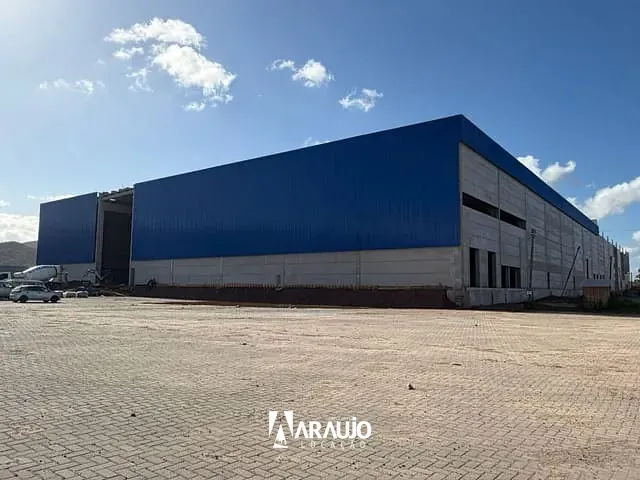 Galpão / Barracão com 3705m², para alugar, no bairro Escalvados em Navegantes