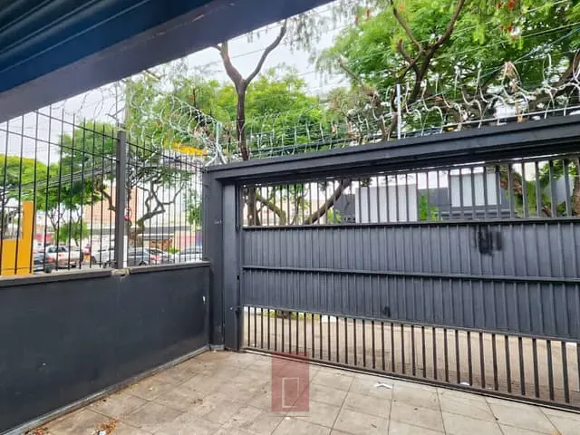 Galpão / Barracão com 205m², para alugar, no bairro Bom Retiro em São Paulo
