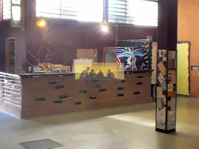 Galpão / Barracão com 765m², para alugar, no bairro Vila Santa Isabel em Campinas