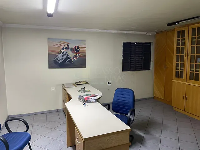 Galpão / Barracão com 458m², à venda, no bairro Jardim Apucarana em Apucarana