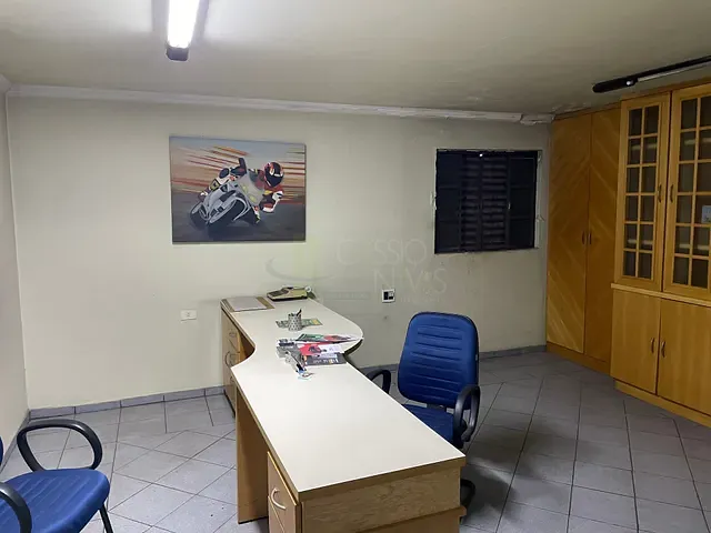 Galpão / Barracão com 458m², à venda, no bairro Jardim Apucarana em Apucarana