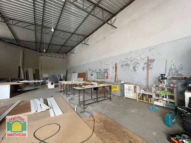 Galpão / Barracão com 282m², à venda, no bairro Calixtolândia em Anápolis