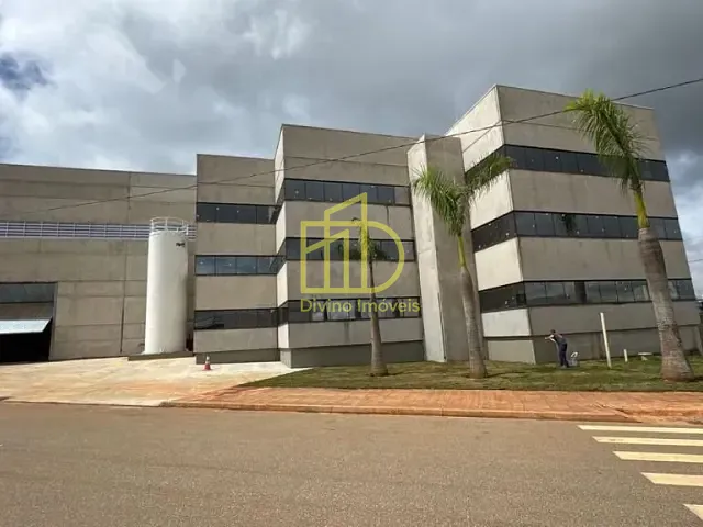 Galpão / Barracão com 2239m², para alugar, no bairro Iporanga em Sorocaba