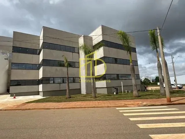 Galpão / Barracão com 2239m², para alugar, no bairro Iporanga em Sorocaba