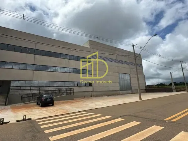 Galpão / Barracão com 2239m², para alugar, no bairro Iporanga em Sorocaba