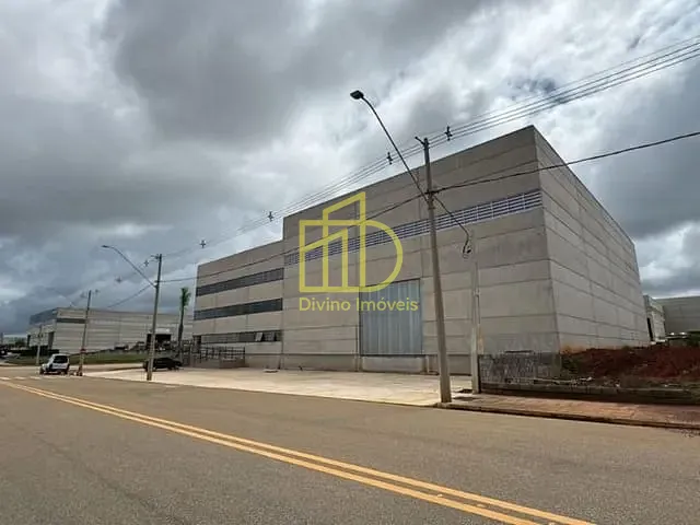 Galpão / Barracão com 2239m², para alugar, no bairro Iporanga em Sorocaba