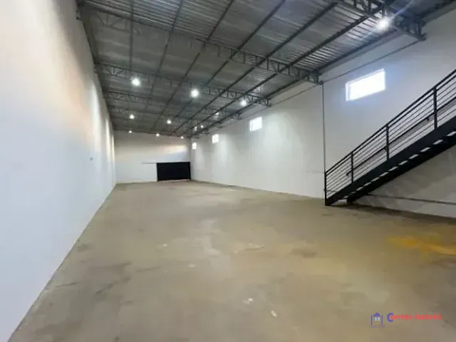 Galpão / Barracão com 625m², para alugar, no bairro Parque das Mangueiras em Três Lagoas