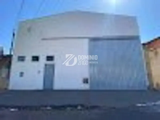 Galpão / Barracão com 429m², à venda, no bairro Parque das Américas em Uberaba