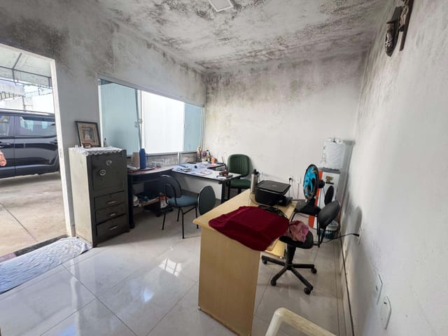 Galpão / Barracão à venda ou para alugar, no bairro Jardins em Aracaju