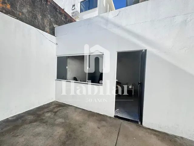 Galpão / Barracão à venda ou para alugar, no bairro Jardins em Aracaju