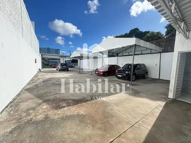 Galpão / Barracão à venda ou para alugar, no bairro Jardins em Aracaju