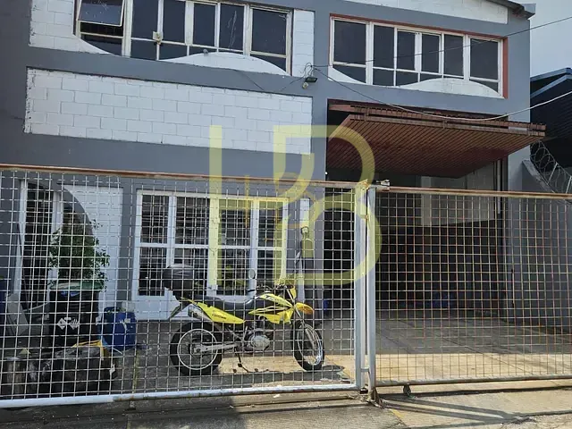 Galpão / Barracão à venda, no bairro Jardim Leocádia em Sorocaba