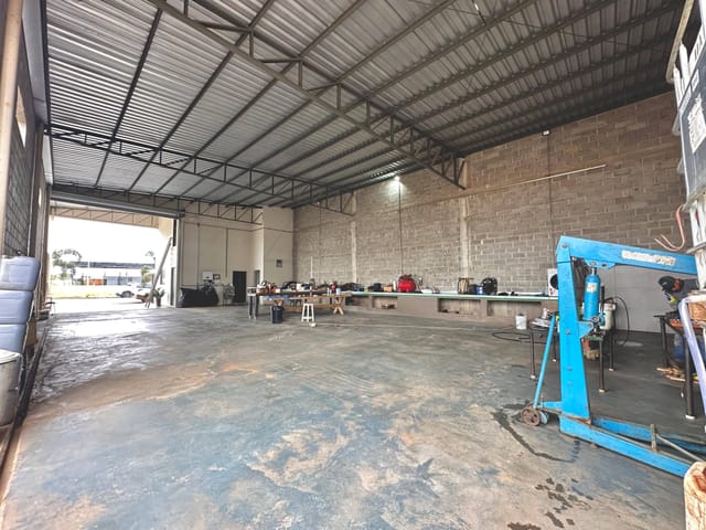 Galpão / Barracão com 508m², à venda, no bairro Cidade Bela em Nova Mutum