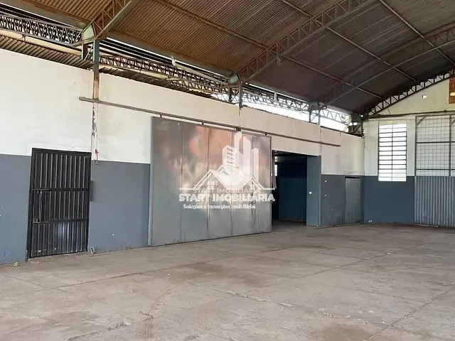 Galpão / Barracão com 500m², para alugar, no bairro Distrito Industrial IV em Pederneiras