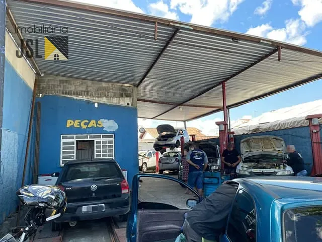 Galpão / Barracão com 250m², à venda, no bairro Vila Menino Jesus em Caçapava
