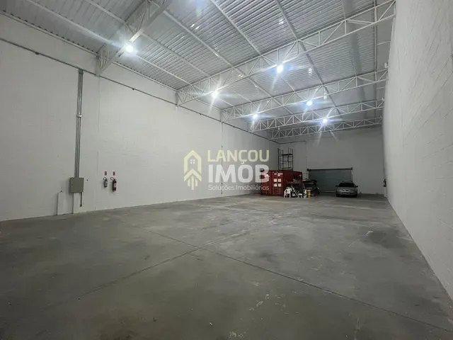 Galpão / Barracão com 500m², à venda, no bairro Parque Residencial Jundiaí em Jundiaí