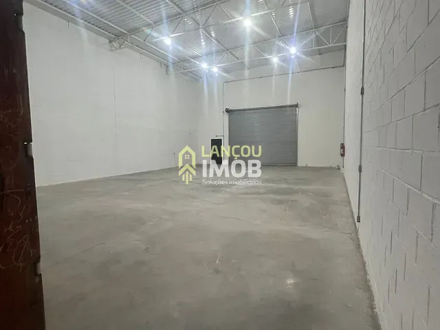 Galpão / Barracão com 500m², à venda, no bairro Parque Residencial Jundiaí em Jundiaí