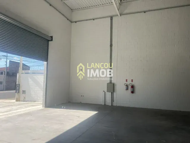Galpão / Barracão com 500m², à venda, no bairro Parque Residencial Jundiaí em Jundiaí