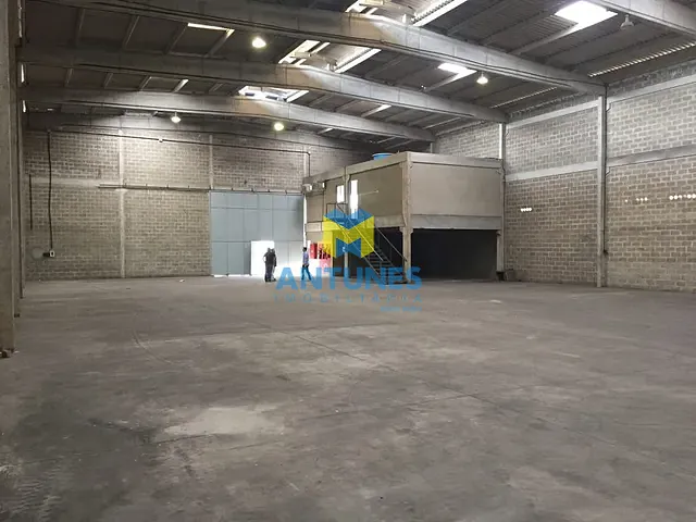 Galpão / Barracão com 950m², para alugar, no bairro Jardim Jordão em Jaboatão dos Guararapes