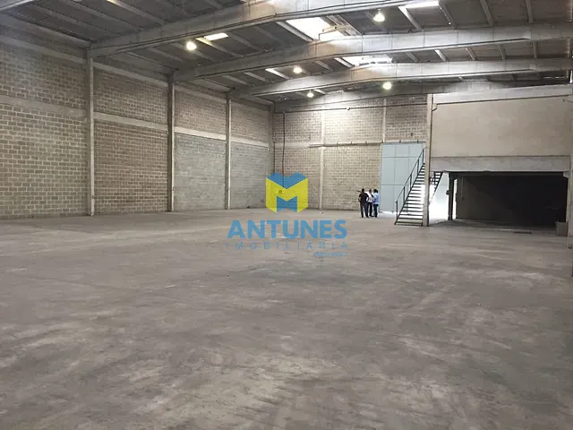 Galpão / Barracão com 950m², para alugar, no bairro Jardim Jordão em Jaboatão dos Guararapes
