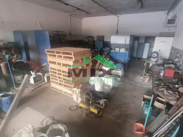 Prédio com 200m², à venda ou para alugar, no bairro Paulicéia em São Bernardo do Campo
