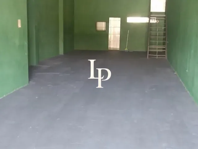 Galpão / Barracão com 154m², à venda, no bairro Vila Santa Cecilia em Mauá