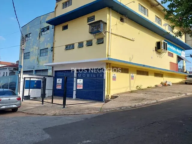 Galpão / Barracão com 238m², à venda ou para alugar, no bairro Jardim Ipanema em Sorocaba