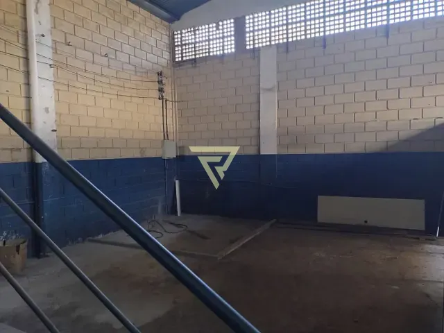 Galpão / Barracão com 200m², à venda, no bairro Vila Mariana em Ribeirão Preto