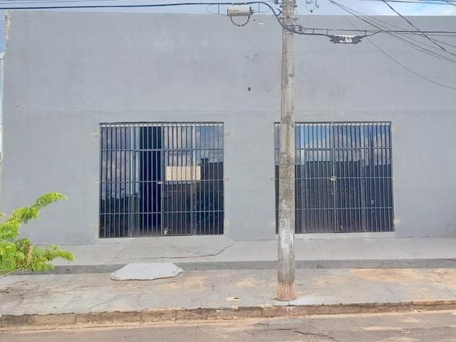 Galpão / Barracão com 317m², à venda, no bairro Guanandi em Campo Grande