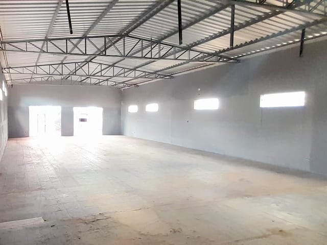 Galpão / Barracão com 317m², à venda, no bairro Guanandi em Campo Grande
