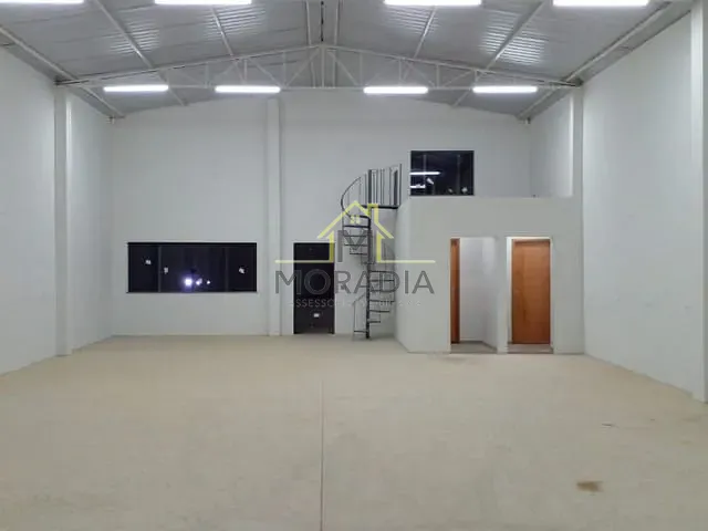 Galpão / Barracão com 200m², para alugar, no bairro Jardim Parque das Orquídeas  em Juruaia
