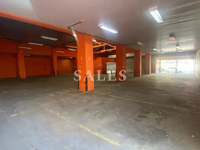 Loja com 953m², para alugar, no bairro Centro em Juiz de Fora