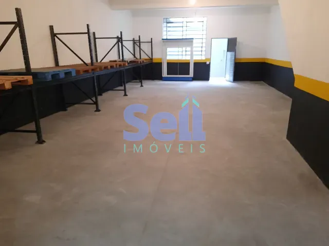 Galpão / Barracão com 300m², para alugar, no bairro Bom Retiro em São Paulo