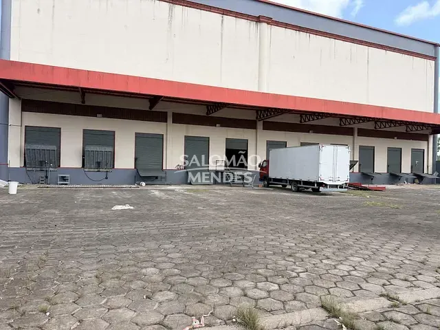 Galpão / Barracão à venda ou para alugar, no bairro Parque Verde em Belém
