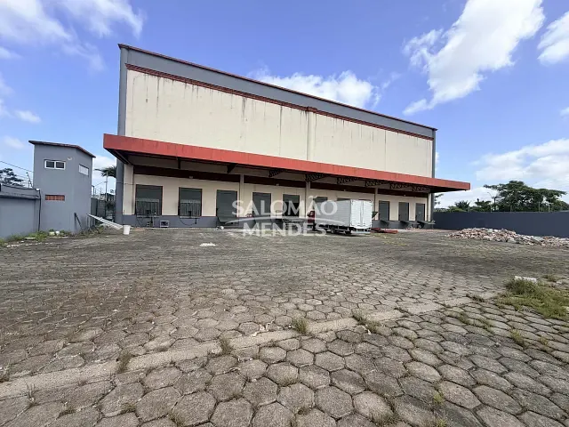Galpão / Barracão à venda ou para alugar, no bairro Parque Verde em Belém
