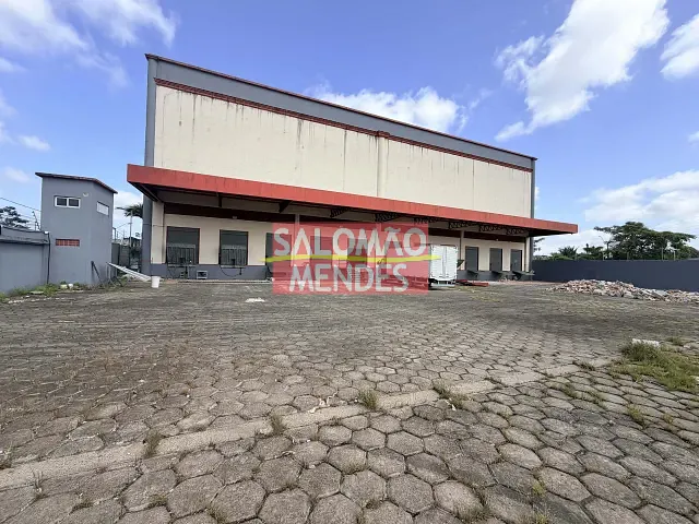 Galpão / Barracão à venda ou para alugar, no bairro Parque Verde em Belém