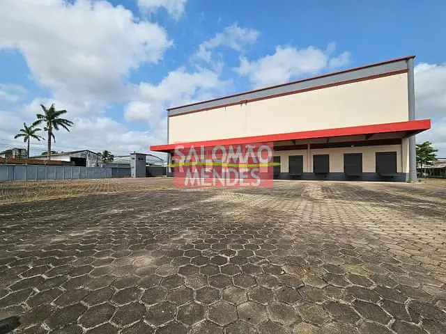 Galpão / Barracão à venda ou para alugar, no bairro Parque Verde em Belém