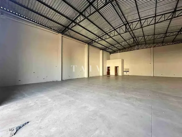 Galpão / Barracão com 300m², à venda ou para alugar, no bairro Centro em Londrina
