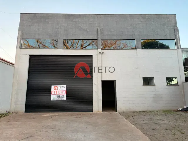Galpão / Barracão com 324m², para alugar, no bairro Jardim Olímpico em Maringá