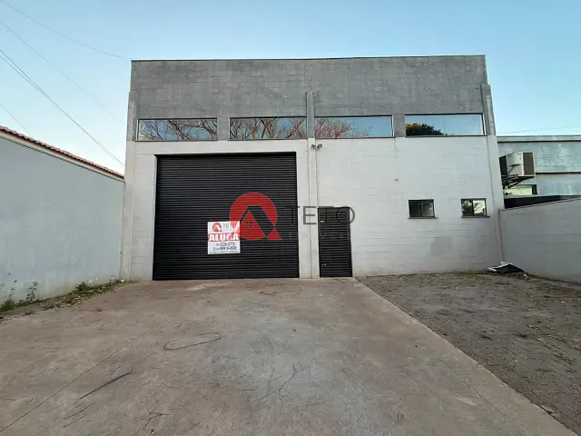 Galpão / Barracão com 324m², para alugar, no bairro Jardim Olímpico em Maringá
